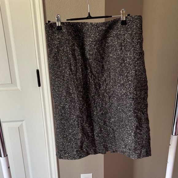 Banana Republic Charcoal Tweed Pencil Skirt - Picture 1 of 4